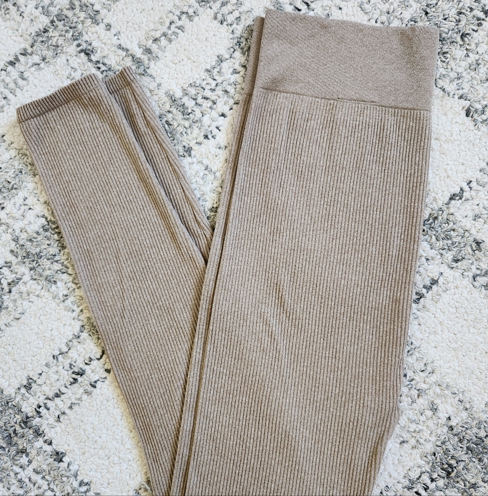 H&M Seamless Maternity Leggings